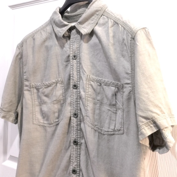 Converse Short Sleeve Button Up - Picture 6 of 6